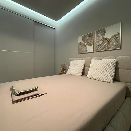 Maison De Luxx A12 Luxury